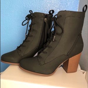 XOXO Lace Up Booties Size 7.5